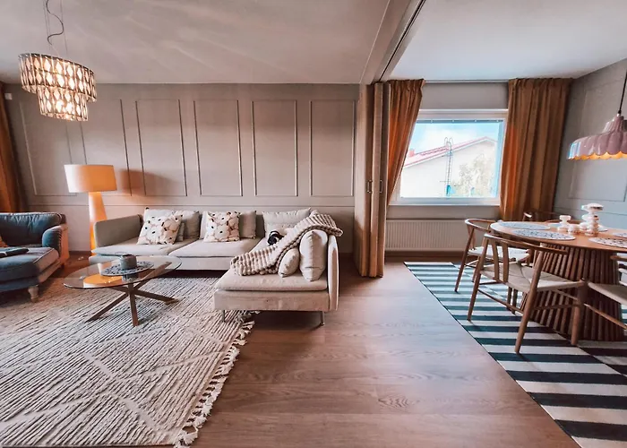 דירה Northern Star Penthouse - Luxury רובניימי